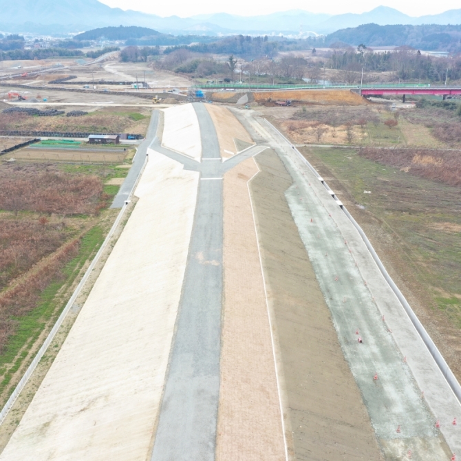 平成30年川北橋南詰築堤工事